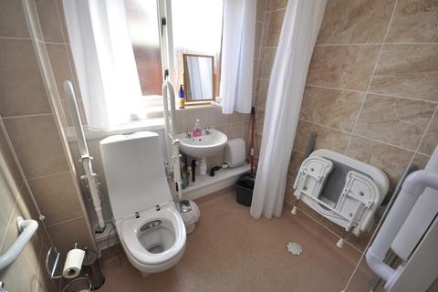 15 Unwin Crescent, Penistone, Sheffield, S36 6EG