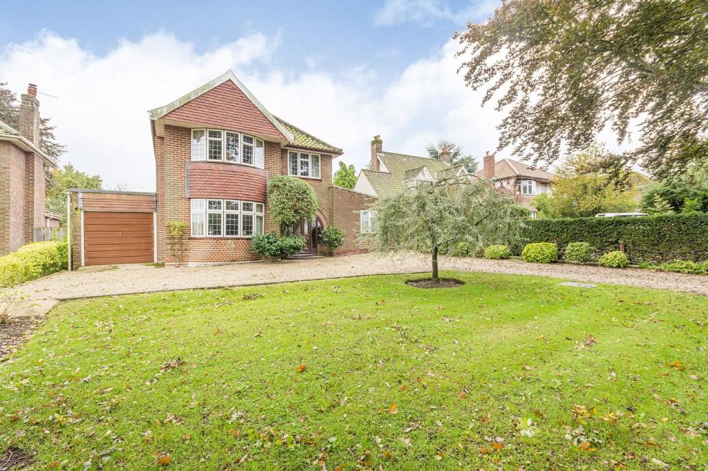 Cantley Lane, Cringleford 4 bed detached house £600,000