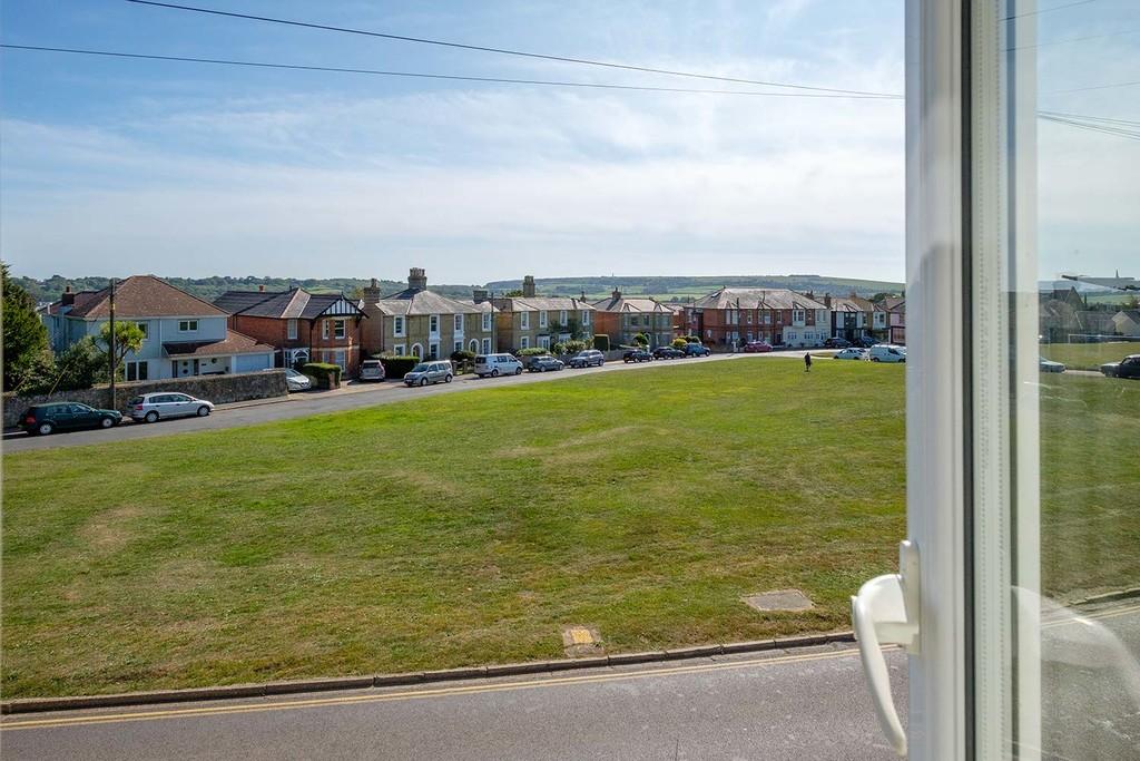 St. Helens, Isle Of Wight 3 bed detached house £459,000