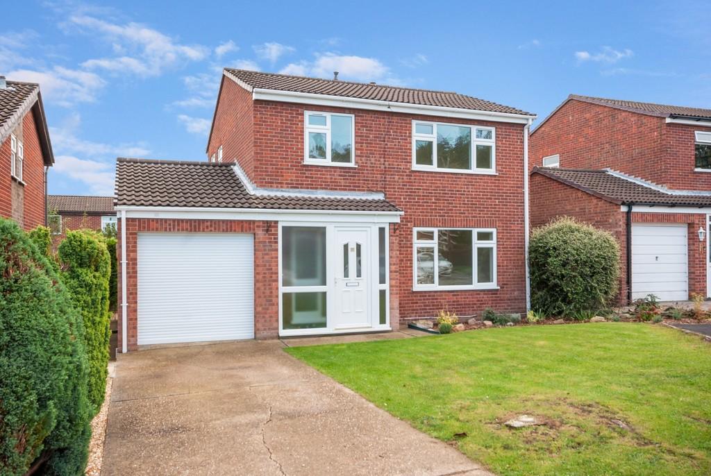 Lytham Close, Heighington, Lincoln 3 bed detached house £230,000