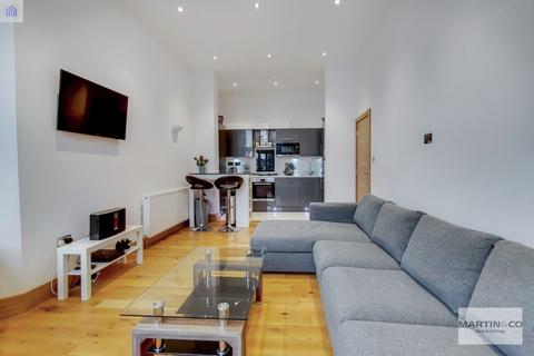 Flat 3, 1b Brighton Road, South Croydon, CR2 6EA
