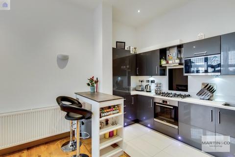 Flat 3, 1b Brighton Road, South Croydon, CR2 6EA