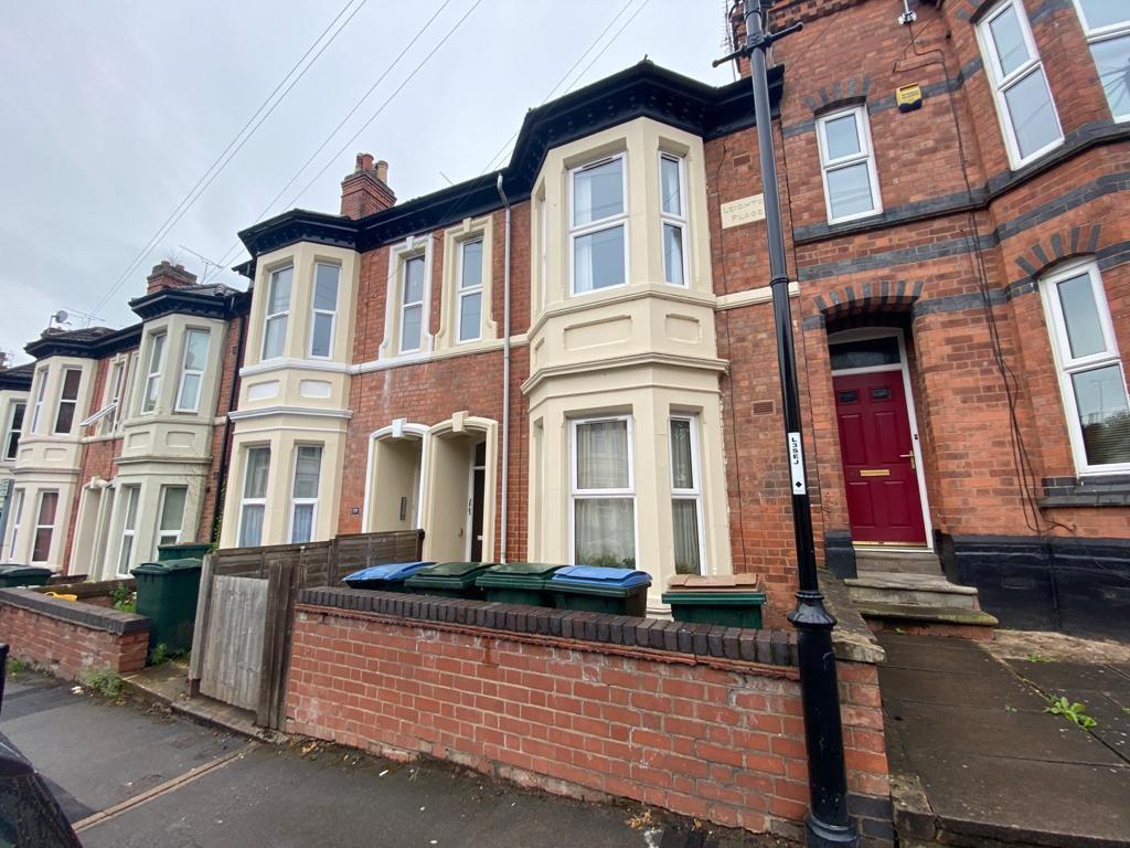 Middleborough Road, Coventry, CV1 4DG 2 bed flat £120,000