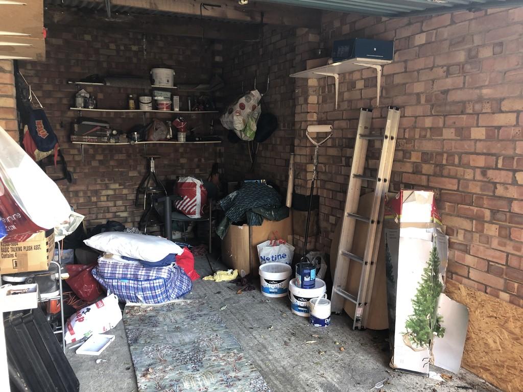 Elm Tree Close, Littlemore Garage to rent £90 pcm (£21 pw)