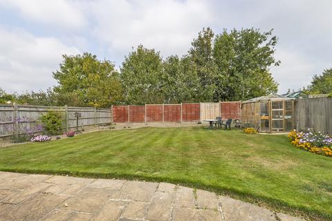 10 Fay Road, Horsham, RH12 2LG