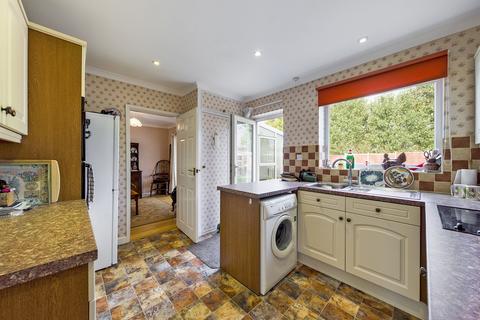 10 Fay Road, Horsham, RH12 2LG