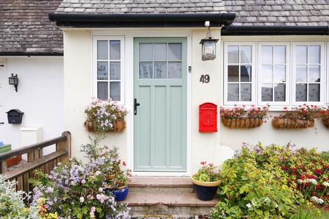 49 Whinyates Road, London, SE9 6NL