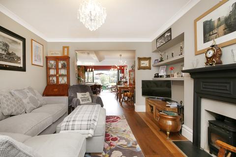 49 Whinyates Road, London, SE9 6NL