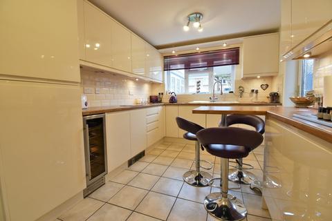 21 Amberlands, Stretton, Burton-on-trent, DE13 0PE