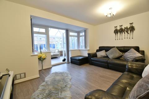 21 Amberlands, Stretton, Burton-on-trent, DE13 0PE