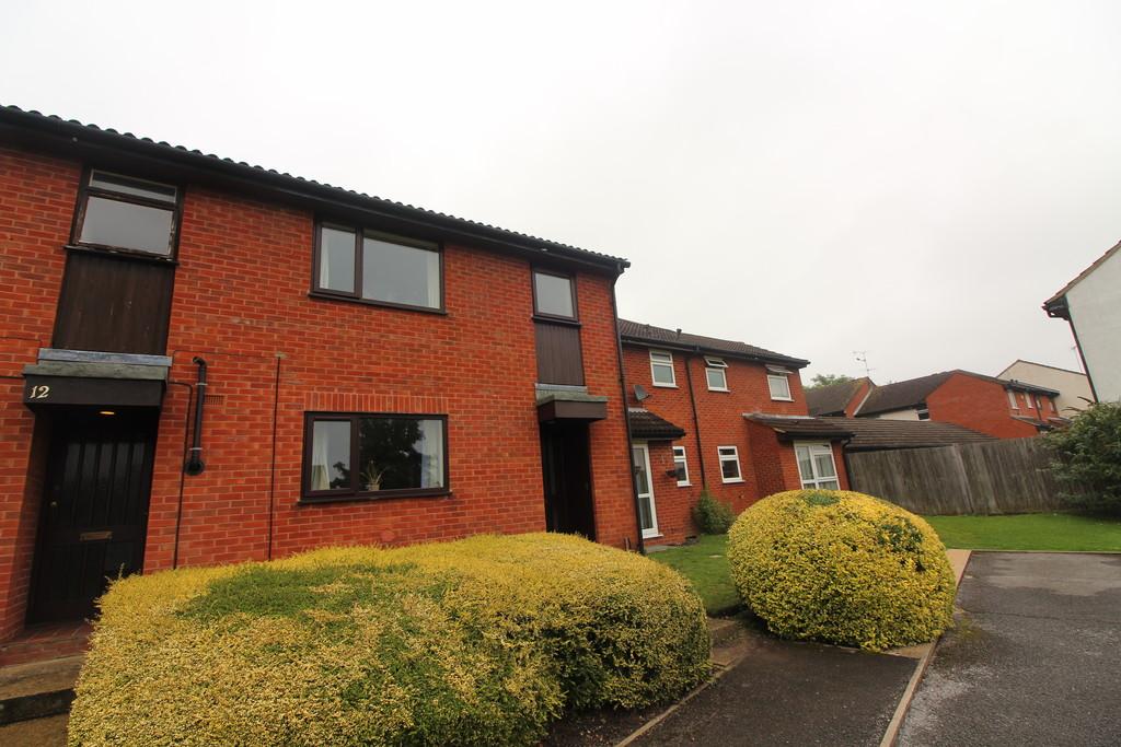 Fleetham Gardens, Lower Earley 1 bed terraced house £185,000