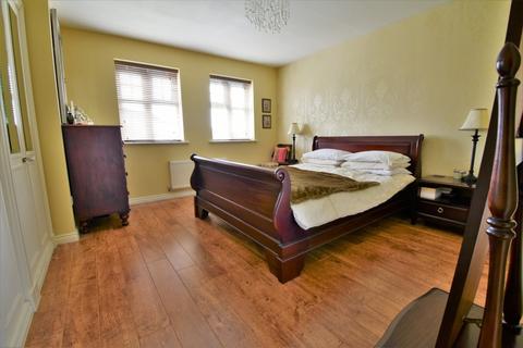 20 Amberlands, Stretton, Burton-on-trent, DE13 0PE