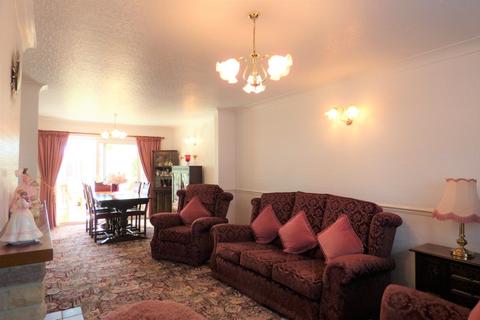 5 Bagots View, Abbots Bromley, Rugeley, WS15 3BU
