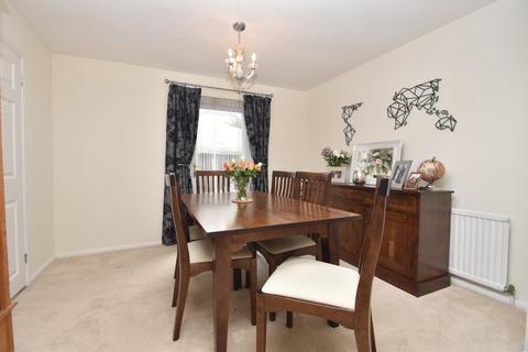 14 Sutton Mead, Chelmsford, CM2 6QB