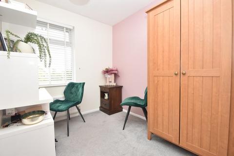 14 Sutton Mead, Chelmsford, CM2 6QB
