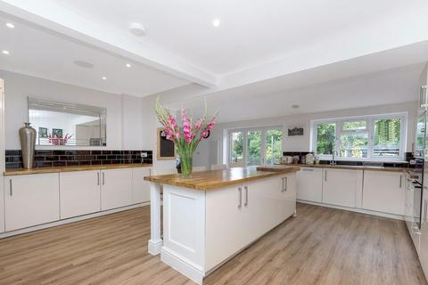 98 The Grove, Sidcup, DA14 5NQ