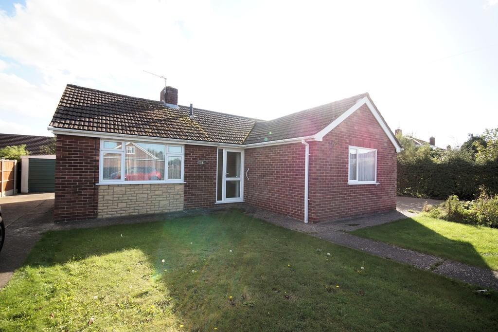 Minster Drive, Cherry Willingham 2 bed detached bungalow £185,000