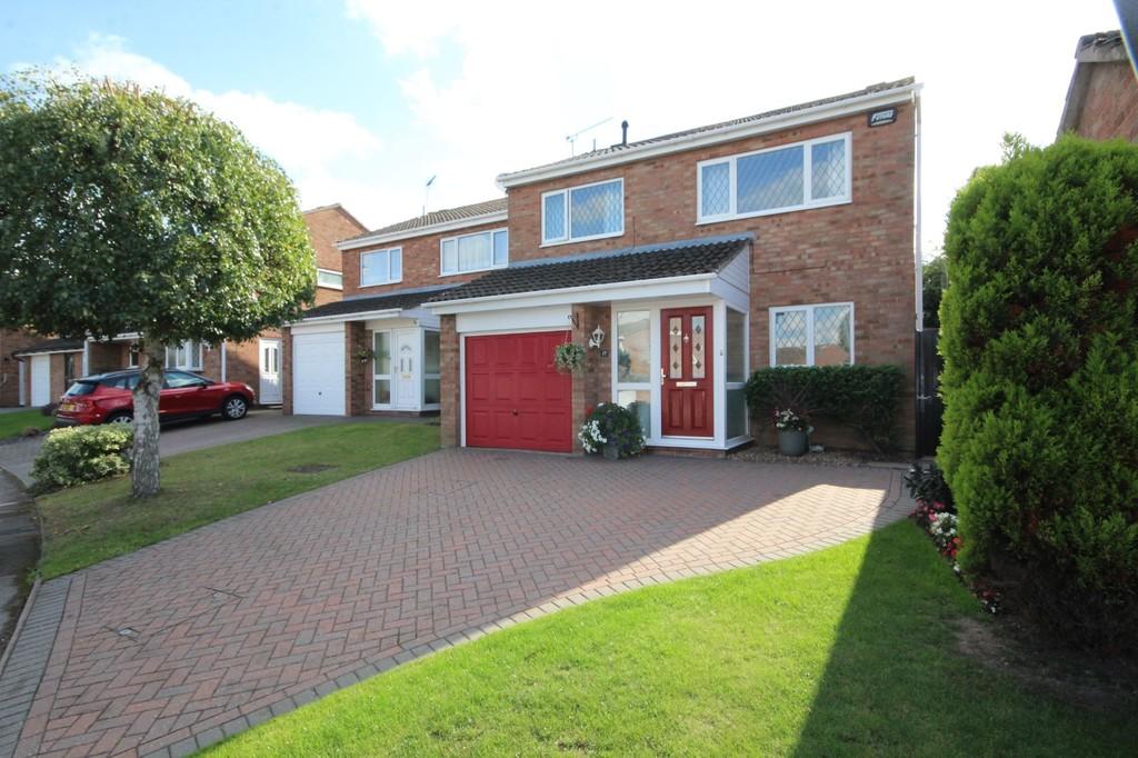 Gainford Rise, Binley, Coventry 4 bed detached house £300,000