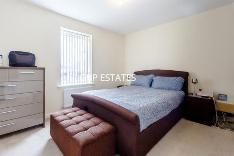 21 Courts Way, Aveley, South Ockendon, RM15 4DN