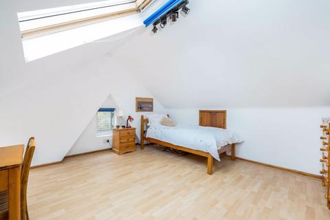 3 Warwick Road, Sidcup, DA14 6LJ