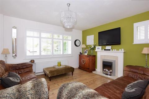 1 Bluemans End, North Weald, Epping, CM16 6HD