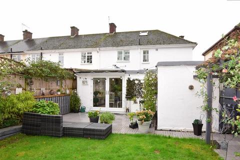1 Bluemans End, North Weald, Epping, CM16 6HD