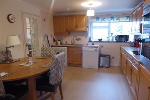 44 Ascot Road, Gravesend, DA12 5AL