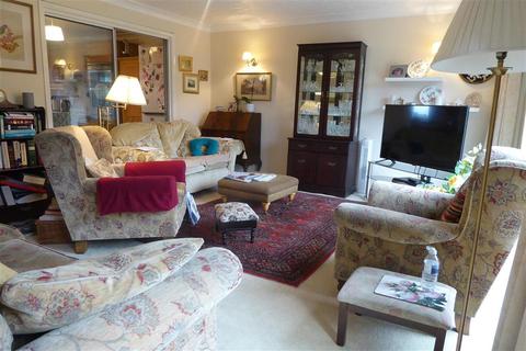 44 Ascot Road, Gravesend, DA12 5AL