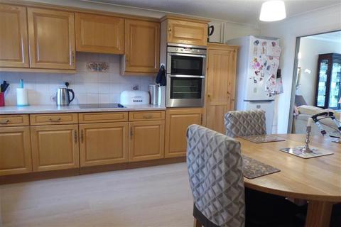 44 Ascot Road, Gravesend, DA12 5AL