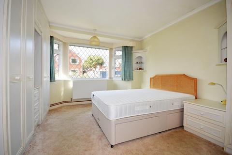 3 Old Vicarage Close, Bournemouth, BH10 7DU