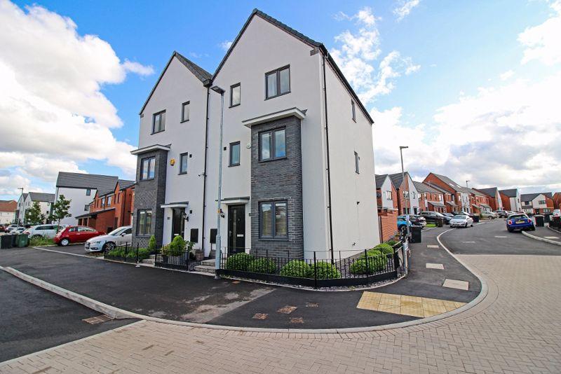 Ranger Drive, Wolverhampton 4 bed semidetached house £224,950