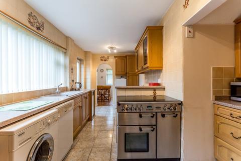 Beaverton Chinnor Road, Bledlow, Princes Risborough, HP27 9QF