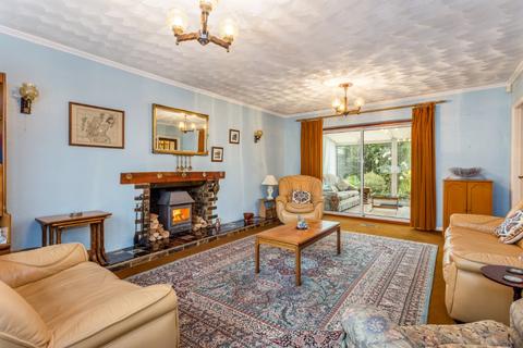 Beaverton Chinnor Road, Bledlow, Princes Risborough, HP27 9QF
