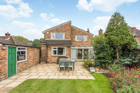 Beaverton Chinnor Road, Bledlow, Princes Risborough, HP27 9QF