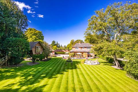 Bluebell House Elvendon Road, Goring, Reading, RG8 0DR