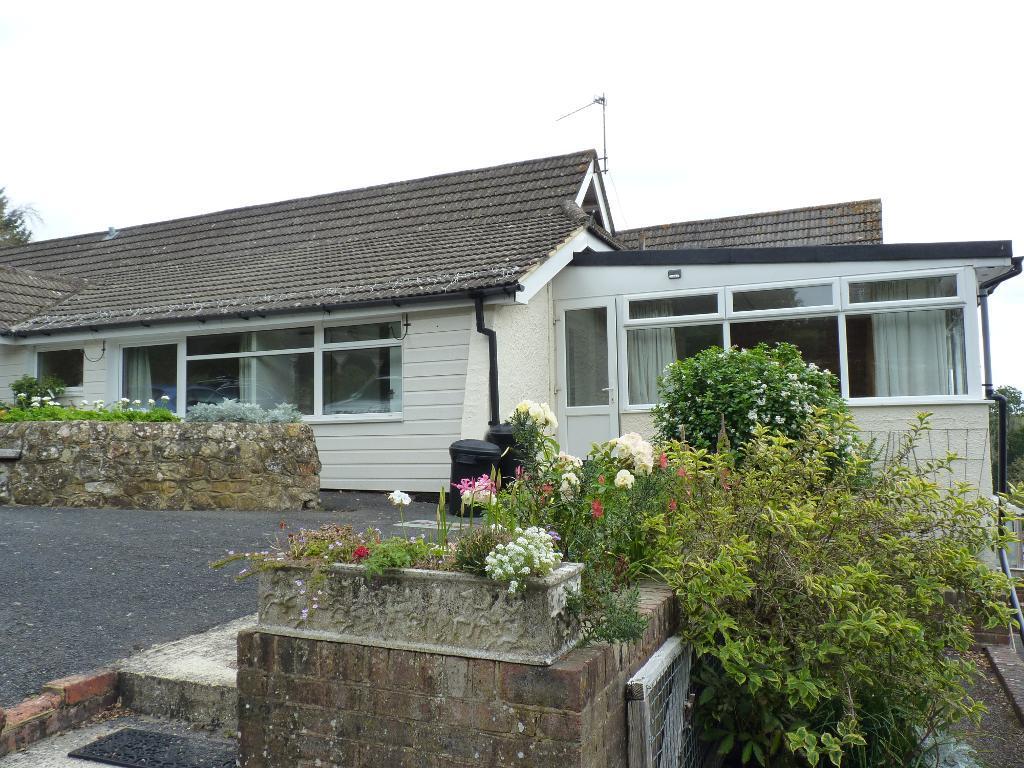 Little London Road, Horam, TN21 0BL 1 bed flat £750 pcm (£173 pw)