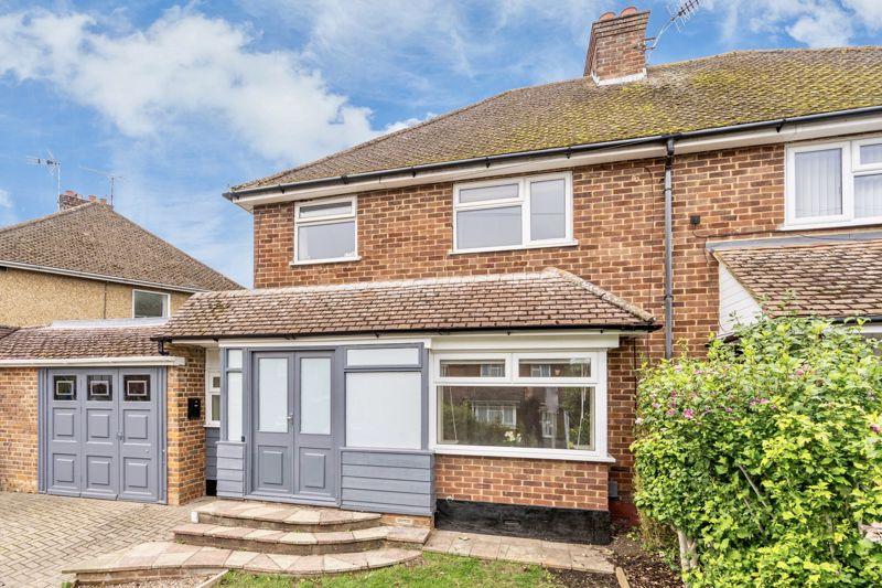 Ver Road, Redbourn 3 bed semidetached house £625,000