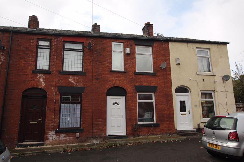 Whitehall Street, Rochdale 3 bed terraced house £525 pcm (£121 pw)
