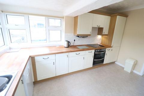 5 bedroom detached bungalow to rent, Erin View, St Marys Road, Port Erin