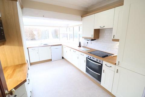 5 bedroom detached bungalow to rent, Erin View, St Marys Road, Port Erin