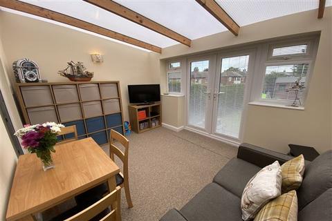 7 Larch Hill, Sheffield, S9 4AH