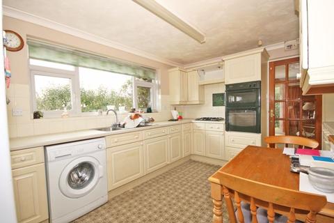 8 Combe Close, Bicknoller, Taunton, TA4 4EP