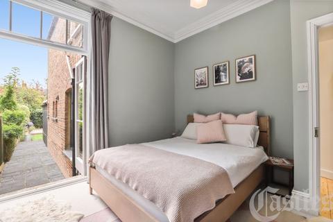 3a Baden Road, London, N8 7RJ