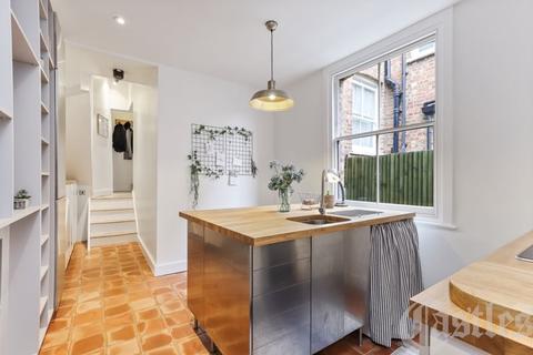 3a Baden Road, London, N8 7RJ