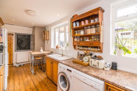 68 Stapleton Road, Borehamwood, WD6 5BW