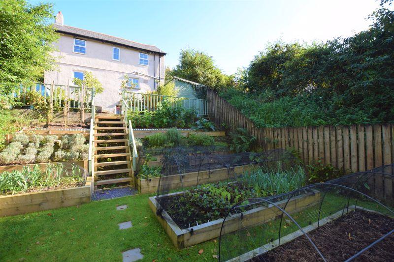 Western Road, Launceston 3 bed cottage £270,000