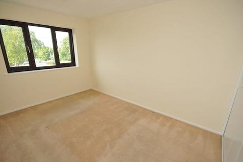 2 bedroom apartment for sale - AMBLECOTE - Woodcombe Close