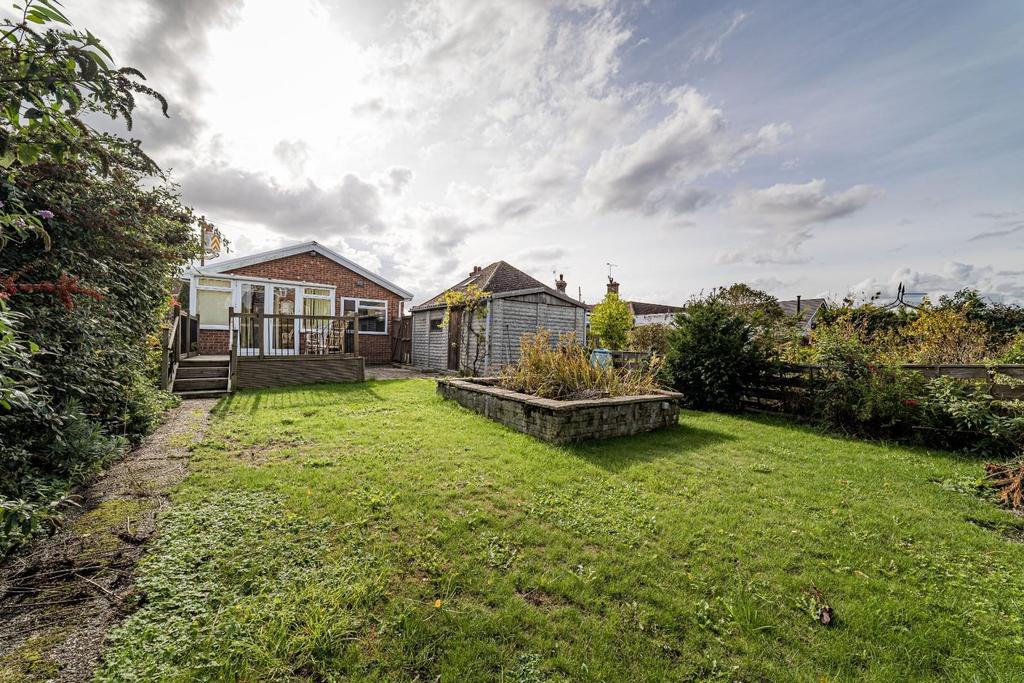 Ethelbert Road, Faversham 2 bed detached bungalow £365,000