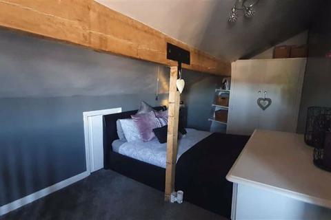 7 Arthur Terrace, Farsley, Pudsey, LS28 5DW