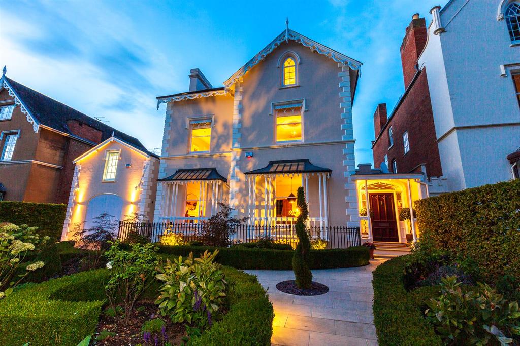15 Leam Terrace Medium-151.jpg